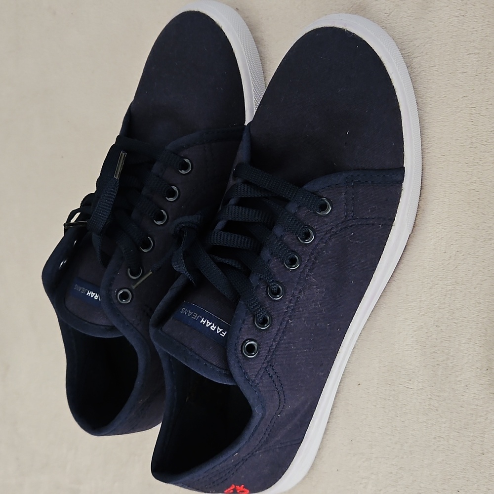 BN Farah Dark Blue & White Men's Canvas Sneakers. Size 10